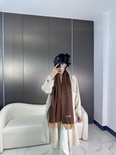 China Replica Gucci Scarf 48usd Only